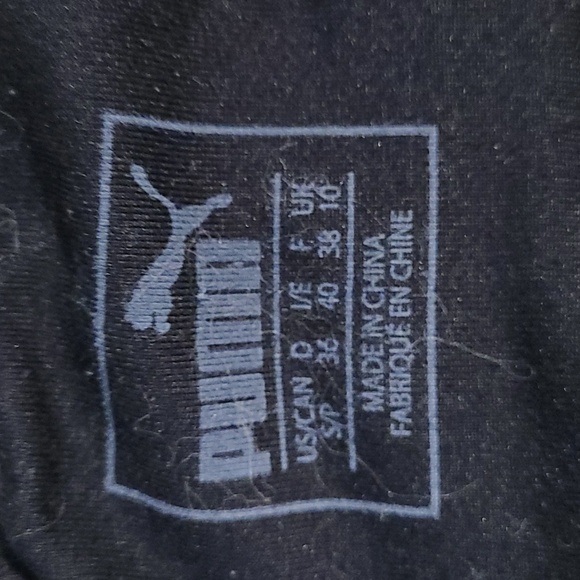 Puma women's size small gray and black capris - Picture 2 of 5